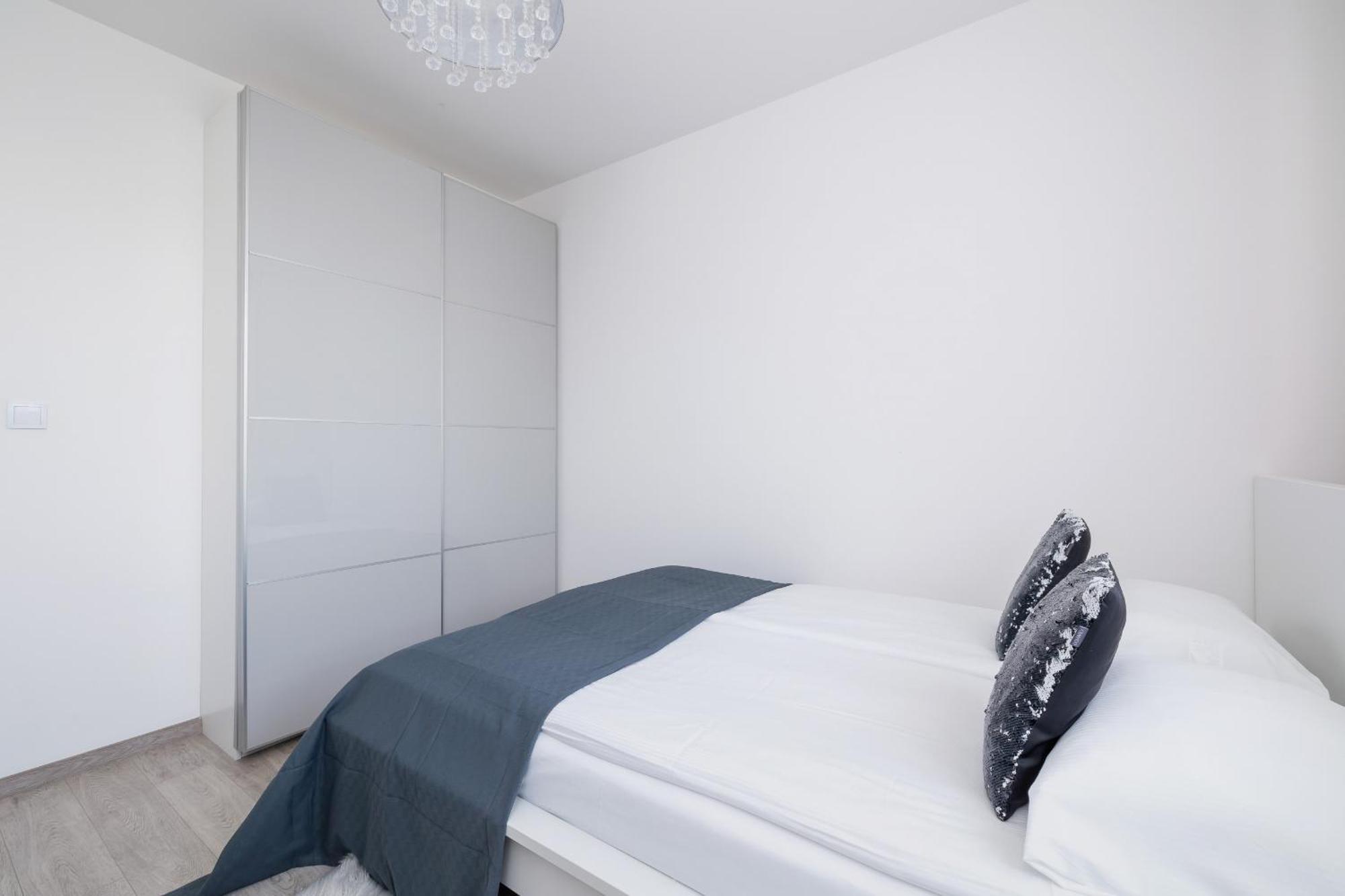 קרקוב Cracow Pradnik Spacious & Family Apartment With 3 Bedroom By Renters Prestige מראה חיצוני תמונה